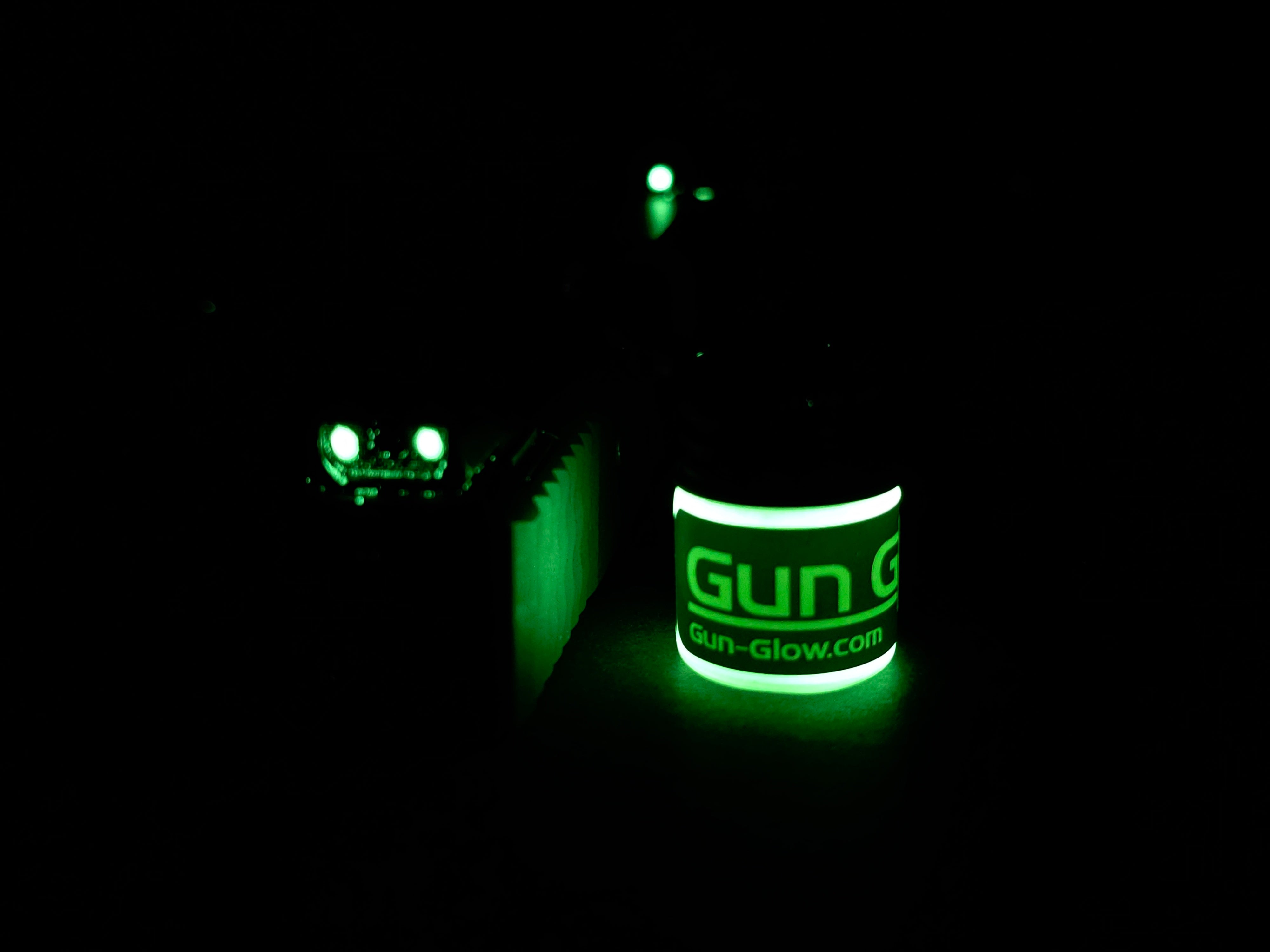 Gun sights glowing